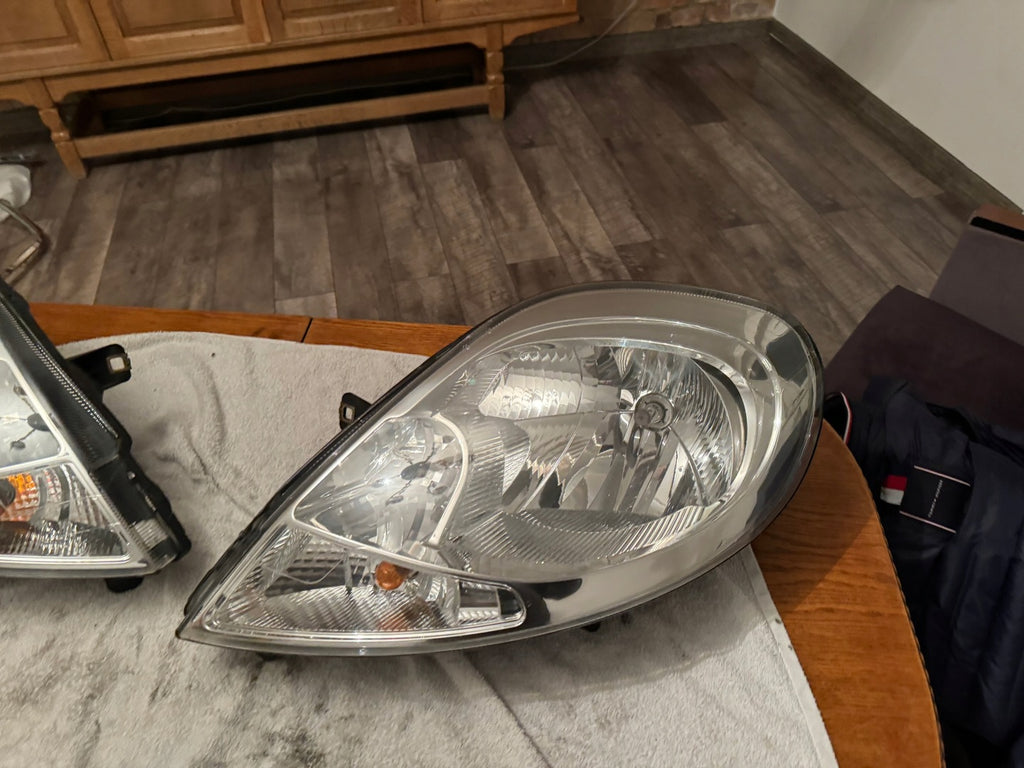 Frontscheinwerfer Renault Trafic II 8200701354 8200701356 LED Rechts oder Links