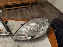 Laden Sie das Bild in den Galerie-Viewer, Frontscheinwerfer Renault Trafic II 8200701354 8200701356 LED Rechts oder Links