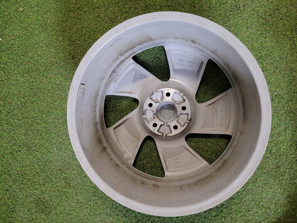 1x Alufelge 19 Zoll 7.5" 5x114.3 GI400ADE09 Hyundai Ioniq 5 Rim Wheel FEL4180363813mg