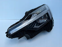 Laden Sie das Bild in den Galerie-Viewer, Frontscheinwerfer Polestar 2 II P31698070 LED Links Scheinwerfer Headlight