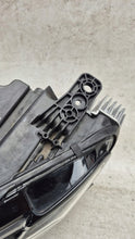 Laden Sie das Bild in den Galerie-Viewer, Frontscheinwerfer Jeep 00522040340 Links Scheinwerfer Headlight SCH6387870910to