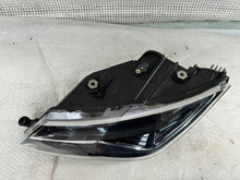 Load image into Gallery viewer, Frontscheinwerfer Seat Leon 5F1941007K Links Scheinwerfer Headlight