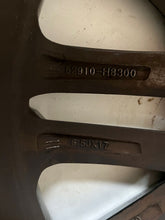 Load image into Gallery viewer, 1x Alufelge 17 Zoll 6.5" 4x100 49ET Glanz Grau 52910-H8300 Kia Stonic Mg FEL6282750410rd
