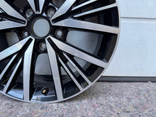 Load image into Gallery viewer, 1x Alufelge 17 Zoll 7.0" 5x112 54ET Glanz Schwarz 5K0601025AS VW Golf VI I Caddy FEL9359761092cj