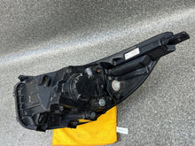 Laden Sie das Bild in den Galerie-Viewer, Frontscheinwerfer Kia Picanto 92102-G60 Rechts Scheinwerfer Headlight SCH9731865394ve