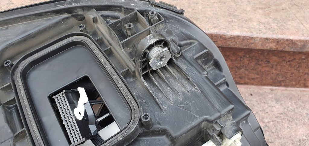 Frontscheinwerfer Mercedes-Benz W213 C238 A2139067706 Xenon Rechts oder Links SCH7574932530rn