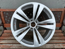 Load image into Gallery viewer, 1x Alufelge 20 Zoll 10.0" 5x120 41ET Glanz Silber 6788706 BMW 7 F01 F02 F03 F07 FEL3495092652pt
