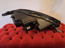 Laden Sie das Bild in den Galerie-Viewer, Frontscheinwerfer Ford Ecosport GN15-13D155-HE Xenon Links Headlight SCH3631610877jo