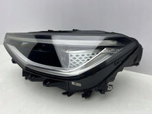 Laden Sie das Bild in den Galerie-Viewer, Frontscheinwerfer VW Id.4 11B941035M Xenon Links Scheinwerfer Headlight SCH7761851511fx
