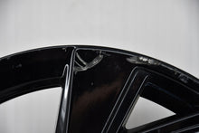 Laden Sie das Bild in den Galerie-Viewer, 1x Alufelge 17 Zoll 7.5" 5x108 44ET Glanz Schwarz 9843281580 Opel Astra L FEL3357650706qy