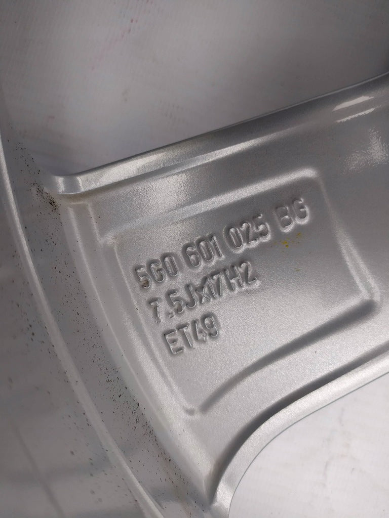 1x Alufelge 17 Zoll 7.5" 5x112 49ET 5G0601025 VW Golf Vii Rim Wheel FEL8415191320tj