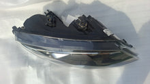 Laden Sie das Bild in den Galerie-Viewer, Frontscheinwerfer Seat Alhambra 7N5941752 Xenon Rechts Scheinwerfer Headlight SCH6229949929ge