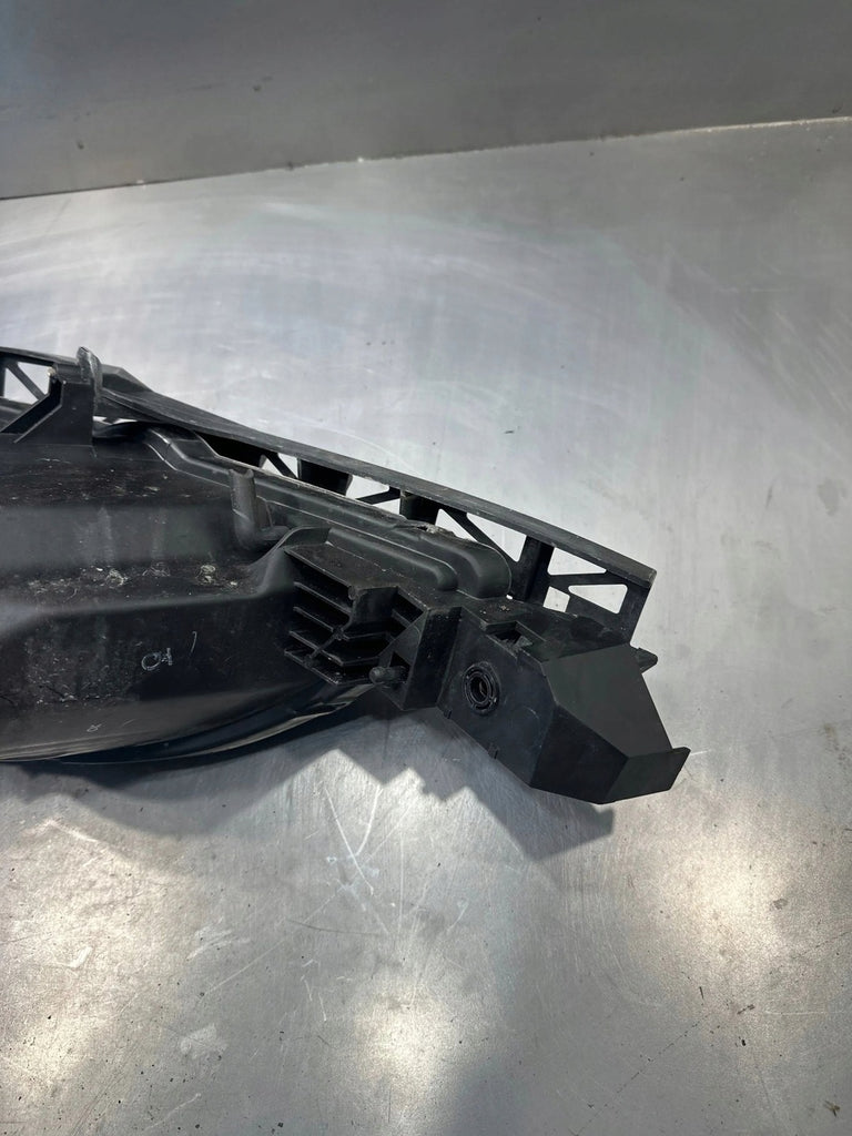 Frontscheinwerfer Mazda 3 I MAA77084 Rechts Scheinwerfer Headlight