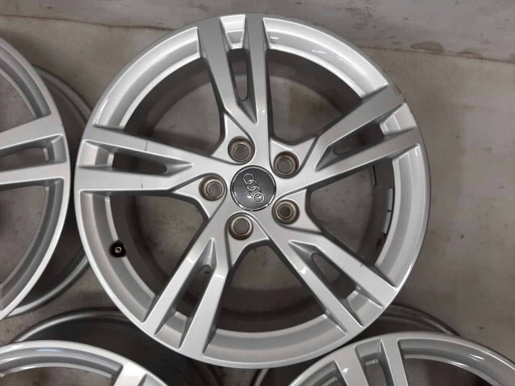 4x Alufelge 17 Zoll 6.5" 5x112 43ET Glanz Silber 8V0601025DK Audi Rim Wheel FEL6381213204pz