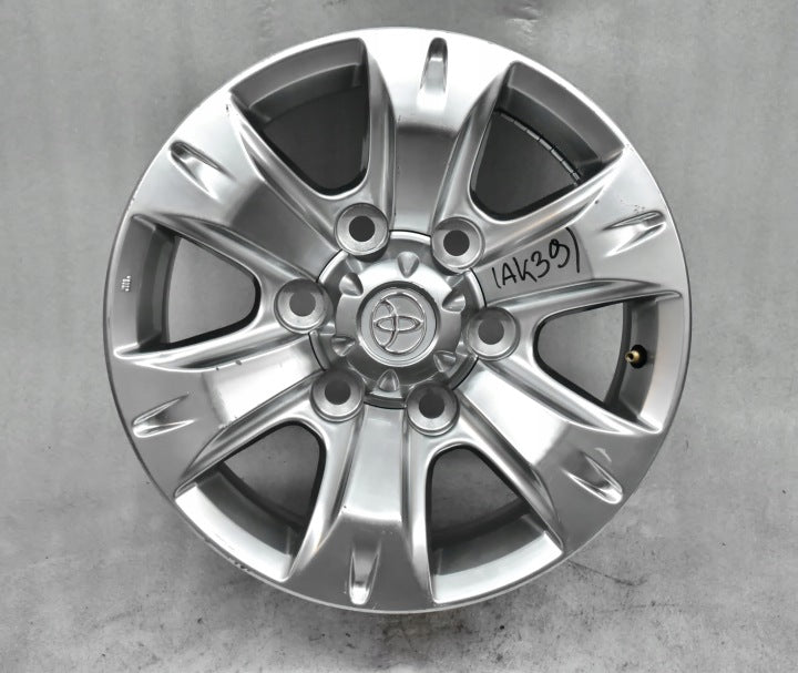 1x Alufelge 15 Zoll 7.0" 6x139.7 30ET Glanz Silber PZ0400K005 Toyota Hilux FEL1347954648da