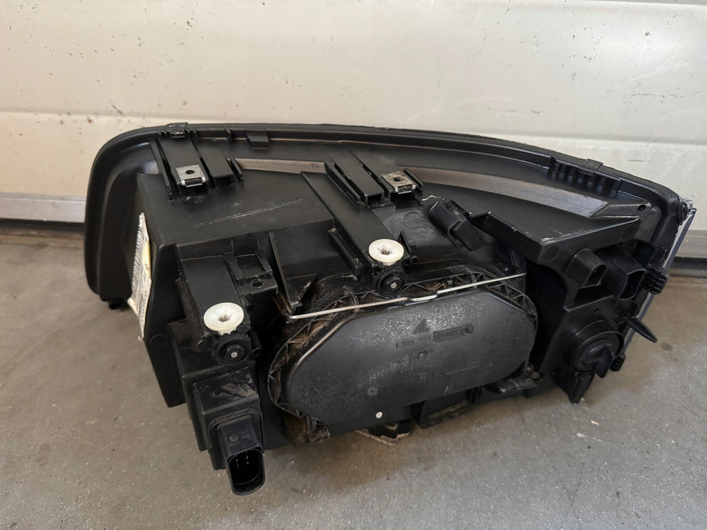 Frontscheinwerfer VW Multivan Xenon Ein Satz Scheinwerfer Headlight SCH6481143262zv