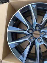 Laden Sie das Bild in den Galerie-Viewer, 1x Alufelge 17 Zoll 7.0&quot; 5x100 5JJ601025 Skoda Fabia Rapid Rim Wheel