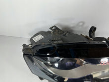 Laden Sie das Bild in den Galerie-Viewer, Frontscheinwerfer Audi A4 8K0941003C 8K0941004C Ein Stück (Rechts oder Links)