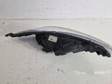 Laden Sie das Bild in den Galerie-Viewer, Frontscheinwerfer Ford Fiesta I 8A6113W030AF Links Scheinwerfer Headlight SCH5944661729zg