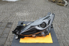 Laden Sie das Bild in den Galerie-Viewer, Frontscheinwerfer Mazda 3 Bm BHN3-51040 Xenon Links Scheinwerfer Headlight SCH4496914007kb
