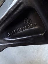 Load image into Gallery viewer, 1x Alufelge 17 Zoll 6.0" 5x112 50ET 2K5601025P Mg Passat Golf I Rim Wheel FEL1124238325bi