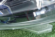 Laden Sie das Bild in den Galerie-Viewer, Frontscheinwerfer Opel Zafira C Vivaro 9832836480-00 Rechts Headlight SCH7435739794tl