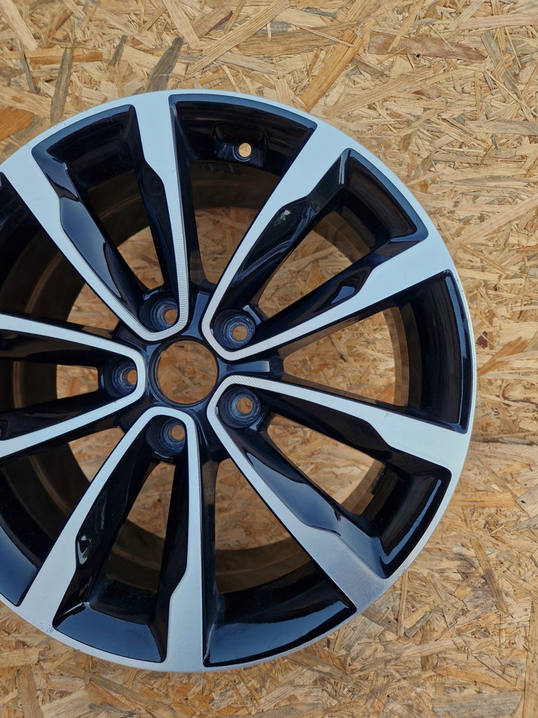 1x Alufelge 17 Zoll 7.5" 5x114.3 46ET 52910-3Z710 Hyundai I I40 Rim Wheel FEL4670988386ob