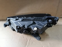 Laden Sie das Bild in den Galerie-Viewer, Frontscheinwerfer Skoda Superb III 3V1941016D Full LED Rechts Headlight