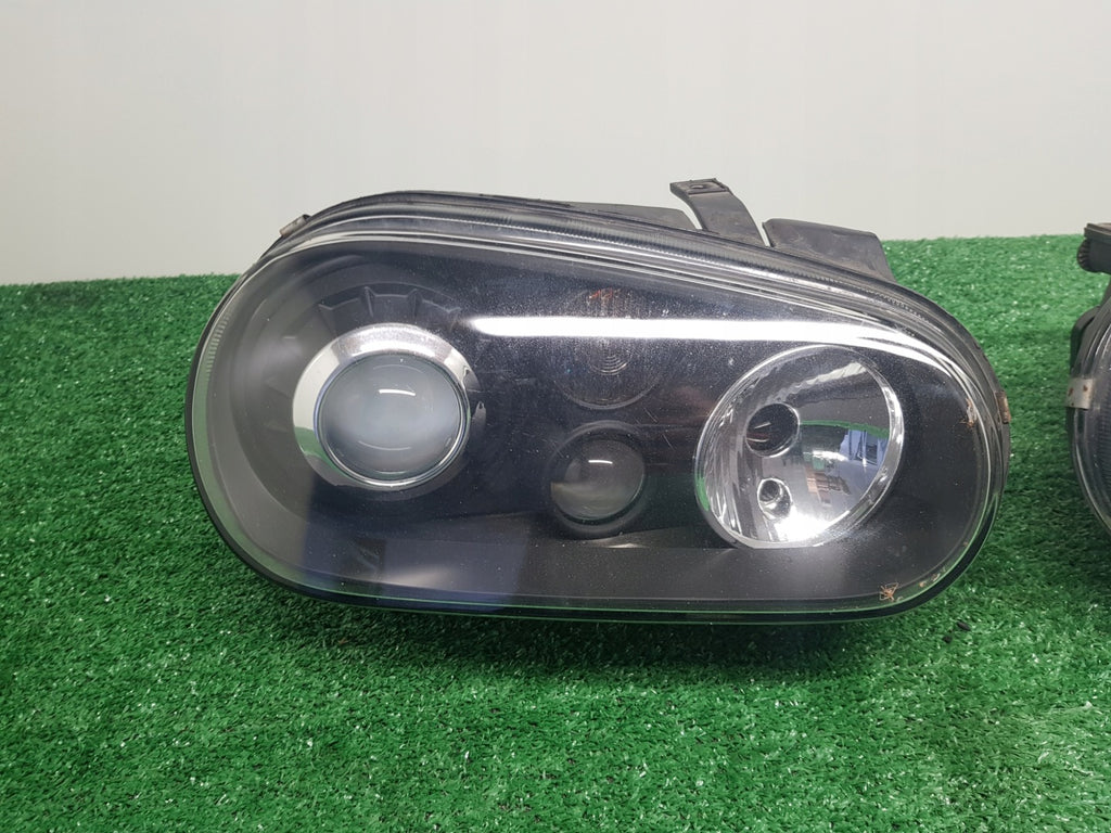 Frontscheinwerfer VW Golf I 08-341-1108R 08-341-1108L Ein Satz Headlight SCH3753041164ux
