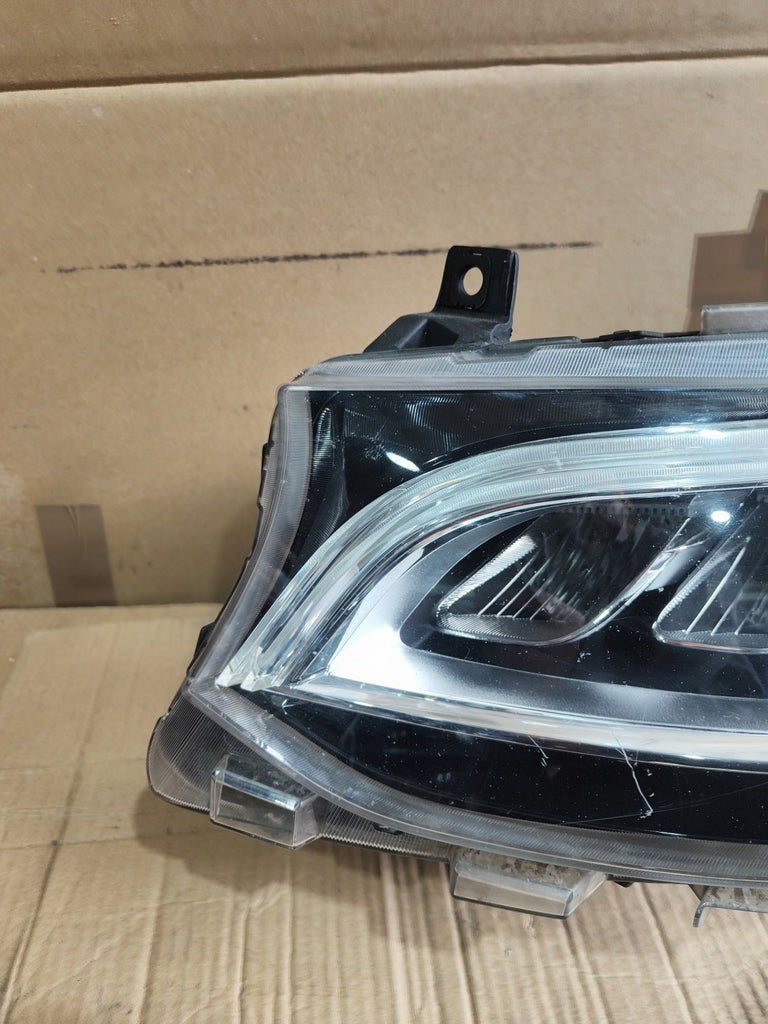 Frontscheinwerfer Mercedes-Benz Sprinter A9109065700 Full LED Links Headlight SCH8858420286lw