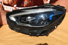 Laden Sie das Bild in den Galerie-Viewer, Frontscheinwerfer Mercedes-Benz W2069064703 LED Links Scheinwerfer Headlight SCH5329483073ee