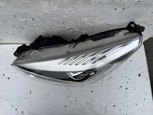 Laden Sie das Bild in den Galerie-Viewer, Frontscheinwerfer Ford Kuga Links Scheinwerfer Headlight SCH4226751449xv