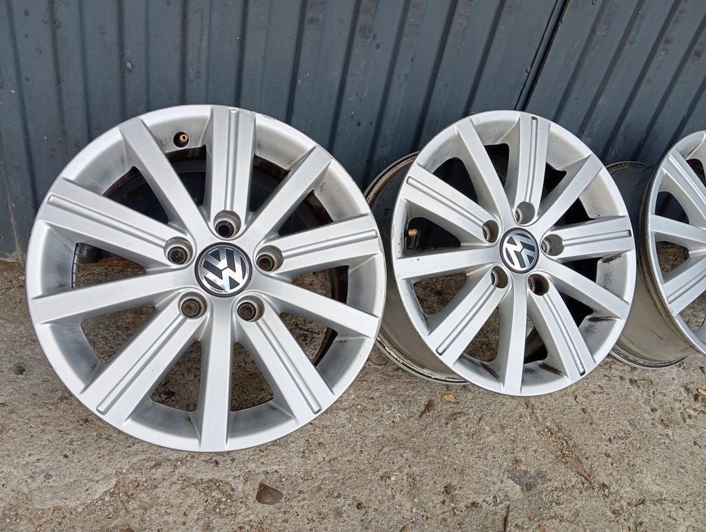4x Alufelge 15 Zoll 6.5" 5x112 50ET Glanz Silber 5K0601025J Seat Touran