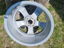 Load image into Gallery viewer, 4x Alufelge 18 Zoll 8.0" 5x112 43ET Glanz A2134011400 Mercedes-Benz Rim Wheel FEL1079453821kp