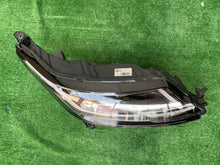 Laden Sie das Bild in den Galerie-Viewer, Frontscheinwerfer Land Rover Range Velar M8A2-13W029-EA Vorderseite Headlight SCH4270552815qf