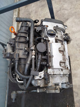 Laden Sie das Bild in den Galerie-Viewer, Motor Audi VW C6 A4 B7 BGB 2.0 TFSI 200PS 147kW Benzin Engine Unkomplett