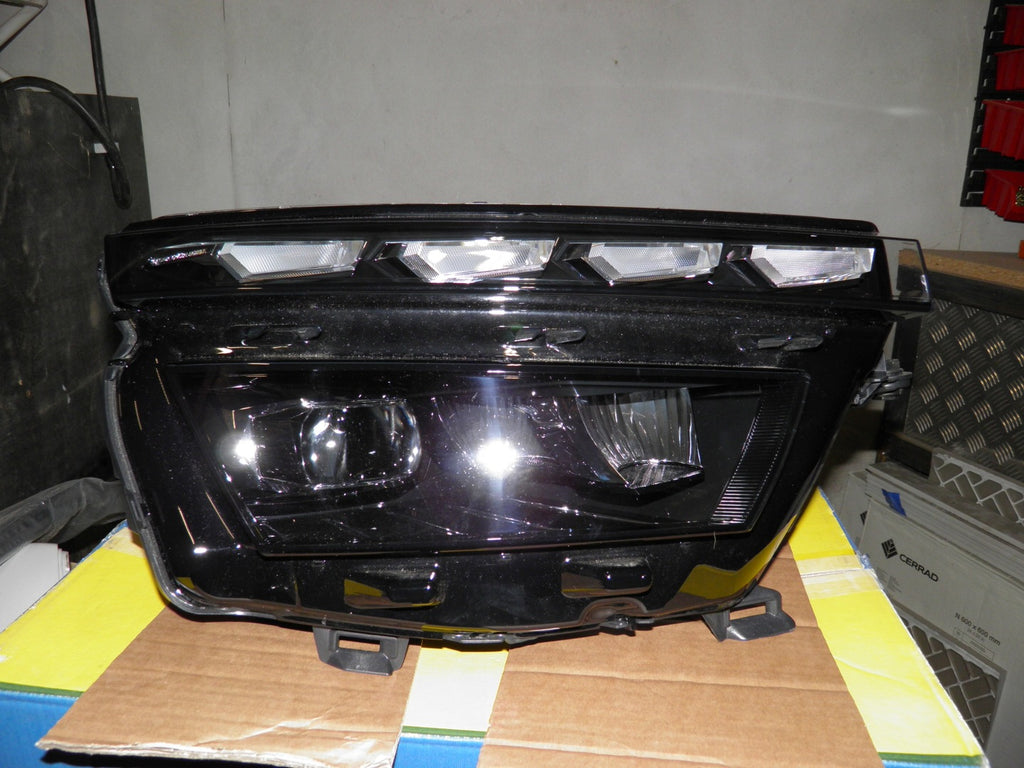 Frontscheinwerfer Skoda Kamiq 658941016B LED Rechts Scheinwerfer Headlight SCH6735279055sc