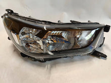 Load image into Gallery viewer, Frontscheinwerfer Toyota Hilux VIII Rechts Scheinwerfer Headlight SCH5834138430ya