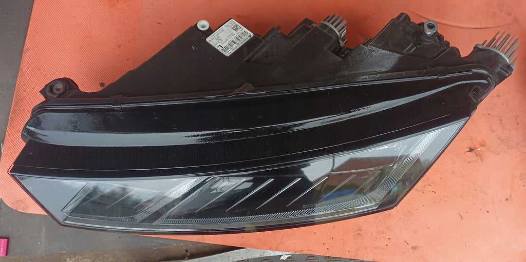Frontscheinwerfer Skoda Octavia IV 5E4941015B LED Links Scheinwerfer Headlight SCH1948637223gc