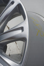 Laden Sie das Bild in den Galerie-Viewer, 1x Alufelge 20 Zoll 8.5" 5x112 29ET Glanz Silber A2924010300 Mercedes-Benz FEL6974599189ve