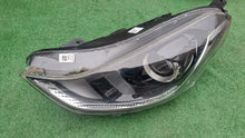 Load image into Gallery viewer, Frontscheinwerfer Hyundai I10 III 92101-K7100 Links Scheinwerfer Headlight