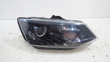 Laden Sie das Bild in den Galerie-Viewer, Frontscheinwerfer Skoda Fabia III 6V1941016B LED Rechts Scheinwerfer Headlight SCH5165756071bi