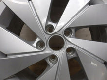 Load image into Gallery viewer, 1x Alufelge 17 Zoll 6.5" 5x112 46ET 5H0601025B VW Golf Viii Rim Wheel FEL1501157196uh