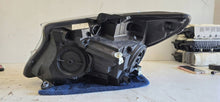 Laden Sie das Bild in den Galerie-Viewer, Frontscheinwerfer Mercedes-Benz Vito W447 A4479067800 003338511EL01128418 Rechts SCH8769984878nz