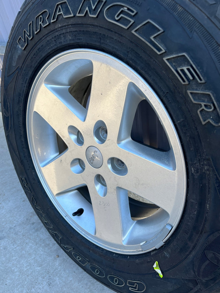1x Alufelge 17 Zoll 7.5" 5x127 Jeep I Rim Wheel FEL4417096961cw