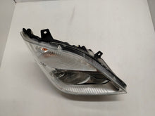 Laden Sie das Bild in den Galerie-Viewer, Frontscheinwerfer Mercedes-Benz Sprinter A9068200161 Ein Satz Headlight