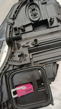 Laden Sie das Bild in den Galerie-Viewer, Frontscheinwerfer Mercedes-Benz W204 Xenon Links Scheinwerfer Headlight SCH2206584598kw