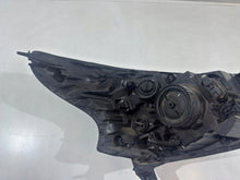 Laden Sie das Bild in den Galerie-Viewer, Frontscheinwerfer Opel Vivaro A B 93461915 Links Scheinwerfer Headlight SCH8996057190fs