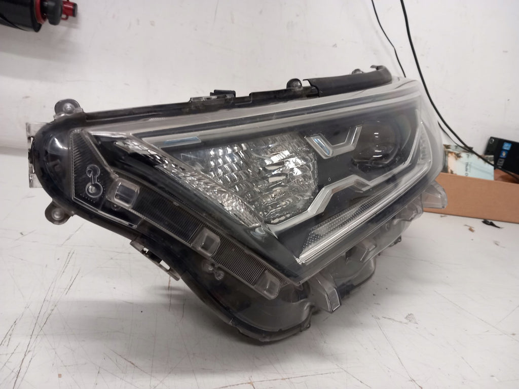 Frontscheinwerfer Toyota V 8990842030 LED Links Scheinwerfer Headlight SCH9846132487we