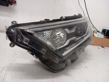 Load image into Gallery viewer, Frontscheinwerfer Toyota V 8990842030 LED Links Scheinwerfer Headlight SCH9846132487we